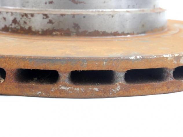 1330835 DISCO FRENO ANTERIORE BREMBO VOLVO 760 2.4 D 82KW (1982) RICAMBIO USATO 09306510 - Foto 4