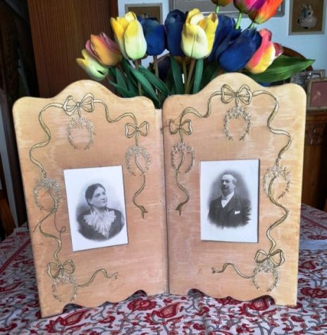 portaritratti a libro liberti 45x37 con foto coeve