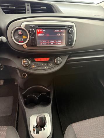 Toyota Yaris 1.4 D-4D 5 porte Style - Foto 4