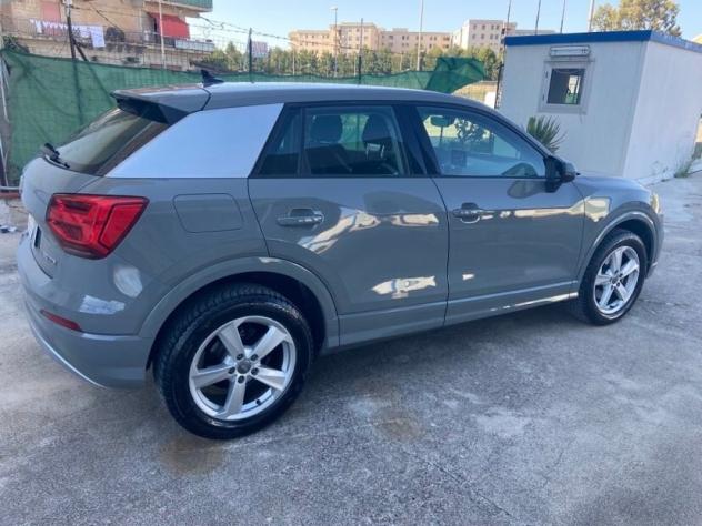 Audi Q2 30 TDI S tronic Admired 1.6 CAMBIO F1 2018 - Foto 5