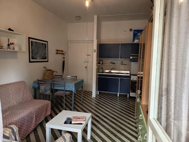 appartamento in vendita a Carrara in zona Marina di Carrara