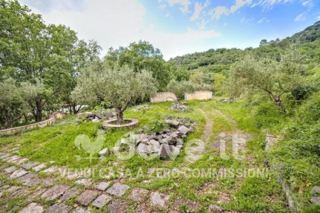Rustico / Casale di 250 m² con 5 locali e posto auto in vendita a Francavilla di Sicilia - Foto 6