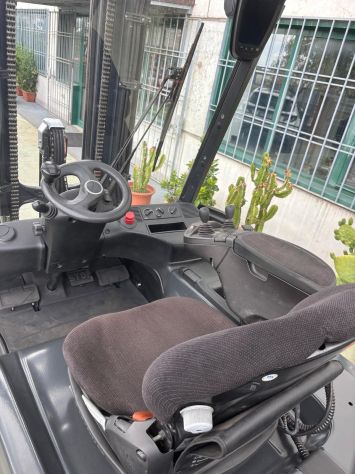 Carrello elevatore usato Linde E30 HL-01-600 - Foto 3