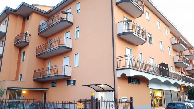 BOX 5 AUTO - MAGAZZINO 60mq - Dalmine centro