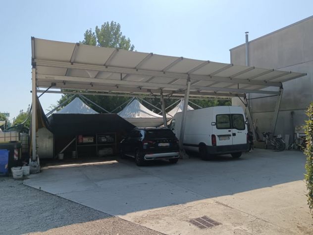 Pensilina Home parking movibile su misura con telaio alluminio