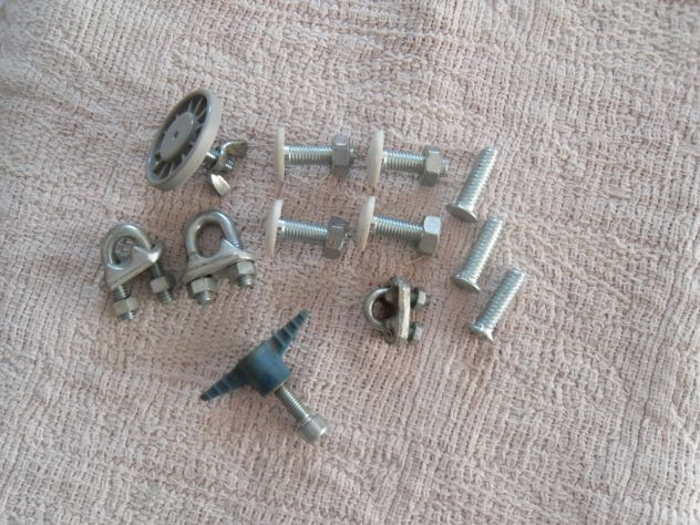 3 morsetti o cavallotti con dado e 7 viti zincate con dado - 3 senza dado sinis - Foto 2