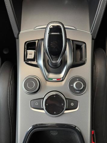Alfa Romeo Stelvio 2.2 t Veloce Q4 210cv auto - Foto 19