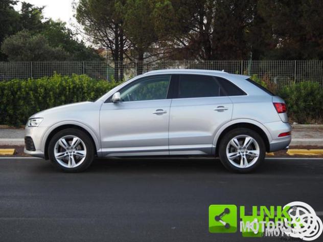 AUDI Q3 2.0 TDI 120 CV S tronic Sport - Foto 3