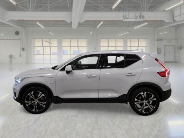Volvo XC40 Recharge T4 129+82 CV Plug-in Hybrid Automatica Recharge Inscription Expression - Foto 4