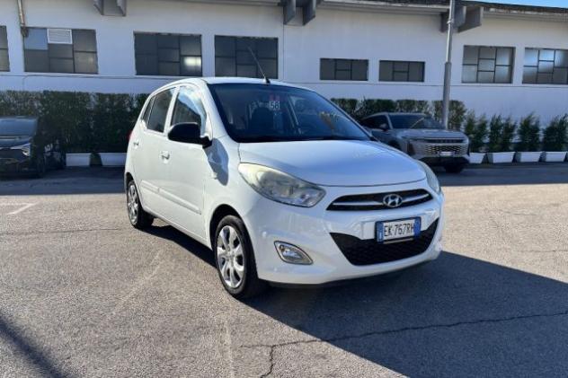 HYUNDAI i10 1.0 12V 5 porte ACTIVE rif. 24201582
