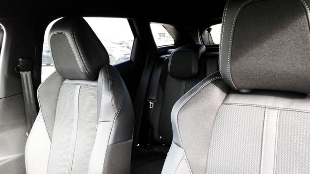 Peugeot 3008 1.5 BLUEHDI 130CV EAT8 AUTOMATIC GT - Foto 5