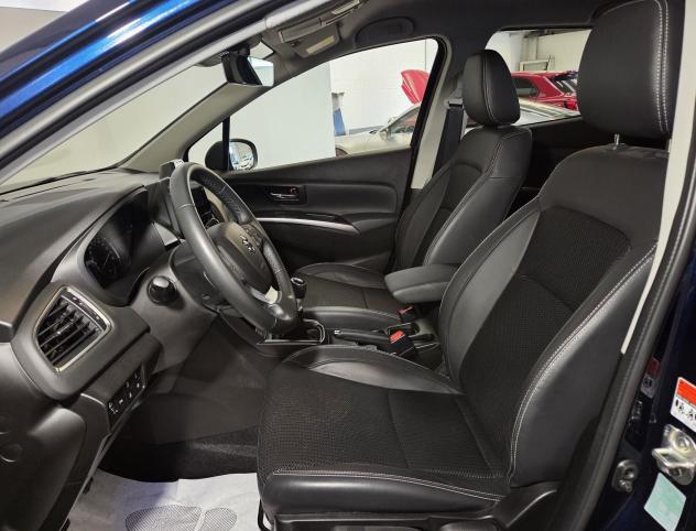 Suzuki S-Cross Hybrid 1.4 Boosterjet 48V 2WD Top+ - Foto 6