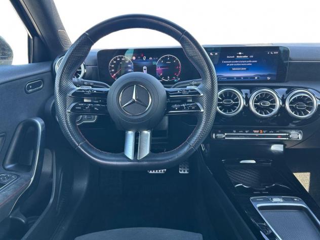 Mercedes-Benz Classe A - W177 A 180 d AMG Line Premium Plus auto - Foto 7