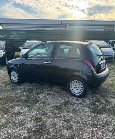 Lancia Ypsilon 1.2 Argento - Foto 5
