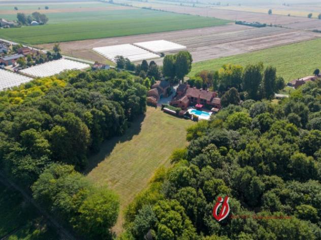 Villa di 900 m² con più di 5 locali in vendita a San Bellino - Foto 4