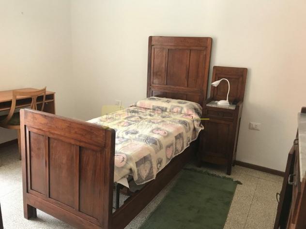Lecco, Zona Turati, ampie camere in affitto perfette per studenti - Foto 12