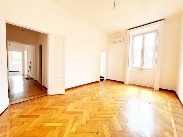 AMPIO TRILOCALE RISTEUTTURATO CON ARIA CONDIZIONATA,MM P. ROMANA - Foto 9