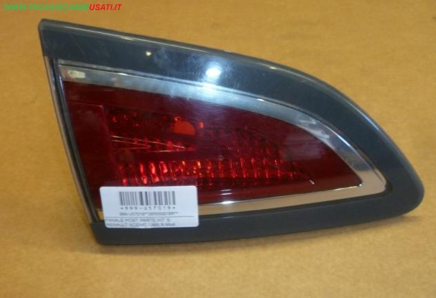 FANALE POST. PARTE INT. S. RENAULT SCENIC BORDO GRIGIO (J95)  Parti elettriche  Fanaleria  Fanali  Fanale post. sx. RENAULT - SCENIC X-Mod - 01-08-200