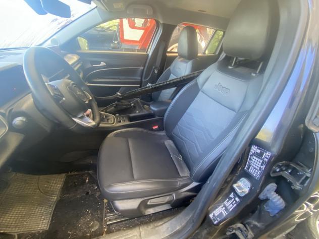Jeep Avenger 1.2 Turbo 100 CV Summit - VETTURA INCIDENTATA - Foto 10