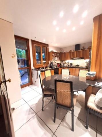 Villa di 224 m² con più di 5 locali e box auto in vendita a Bologna - Foto 7