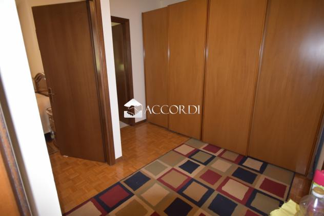 BIFAMILIARE di 5 vani e di 250 mq (GAIARINE) rif. MM0012 - Foto 10