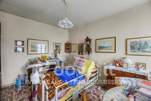Casa indipendente di 280 m² con 5 locali e box auto in vendita a Luino - Foto 12
