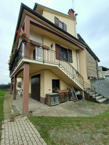 Singola in vendita a Monticelli Pavese