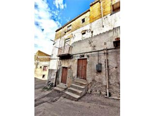 A000775 - Casa singola a Grotte, Sicilia, a soli 1 euro! Un sogno che diven …