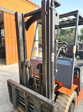 carrello elevatore Lugli EHXR40 usato - Foto 3