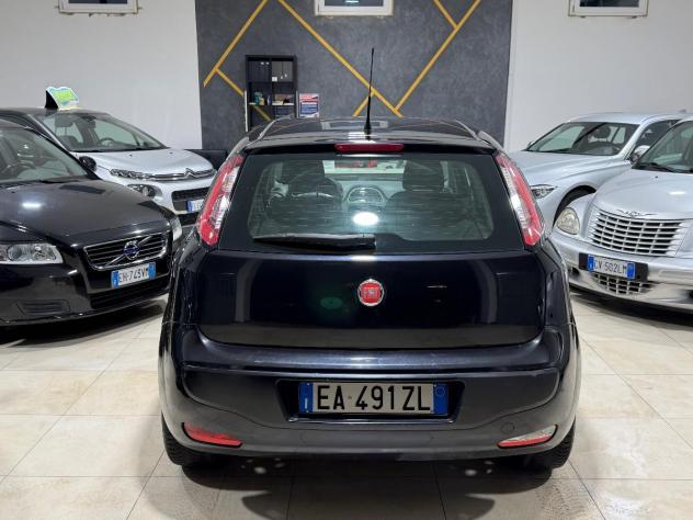 FIAT - Punto - 1.3 MJT II 16V 5p. Lounge - Foto 10