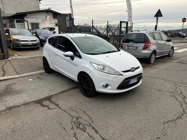 Ford Fiesta 1.4 TDCi 70CV 3 porte Titanium - Foto 3