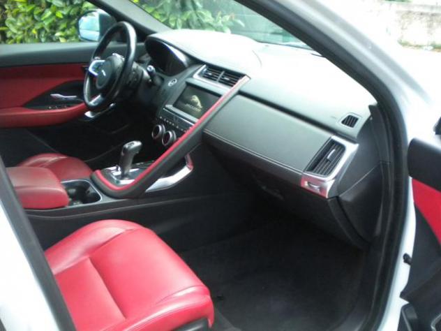 JAGUAR E-Pace 2.0D 180 CV AWD aut. R-Dynamic HSE rif. 24044172 - Foto 8