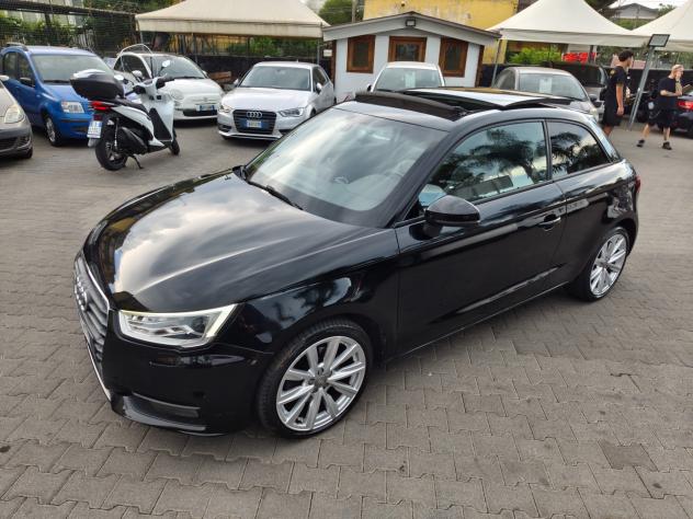 Audi A1 1.6 TDI 116 CV Design full optional - Foto 4