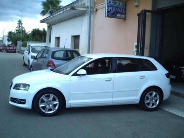 AUDI - A3 Sportback - 1.6 TDI CR F.AP. Young Edition - Foto 2