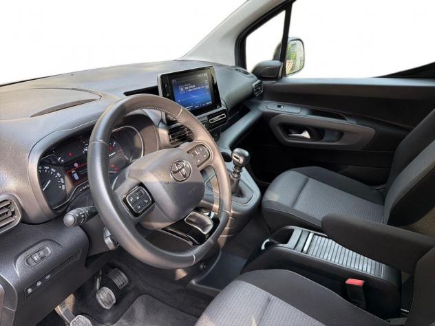Toyota Proace City Verso 1.5D 130CV M/T L1 Executive - Foto 7