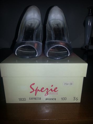 SCARPE DECOLLETE PARI A NUOVE,IN VERA PELLE DI CAPRETTO,TACCO ALTO A SPILLO,PROD - Foto 4