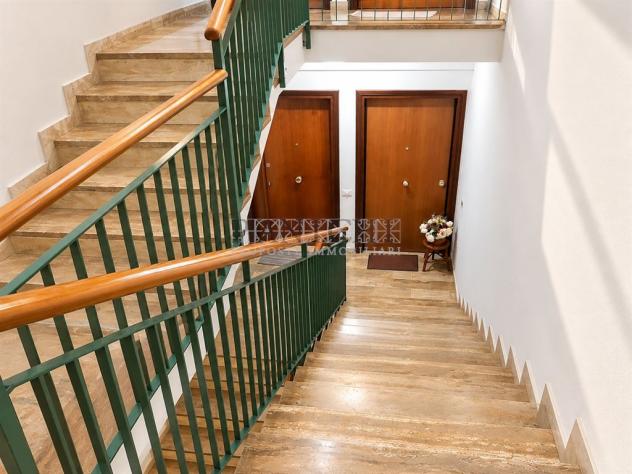 Appartamento areoso con garage - zona residenziale - Foto 16