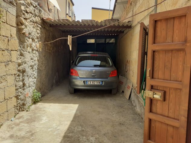 VENDESI CASA INDIPENDENTE DI 100 MQ CON GARAGE - Foto 3