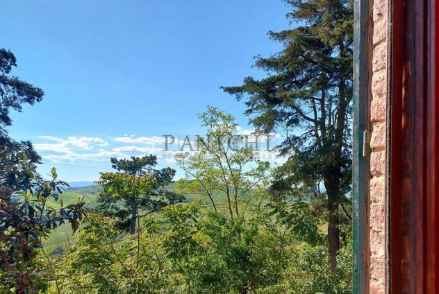 Porzione di casolare con ampio garage, resede e oliveto - Foto 19