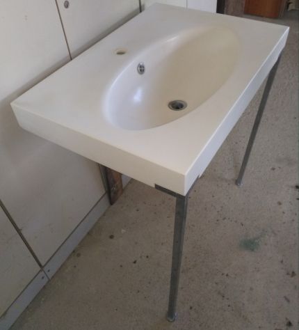 Lavandino Autoportante su Gambe in Acciaio  con 2 gambe - Foto 3