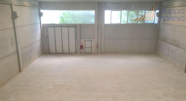 CAPANNONE DI RECENTE COSTRUZIONE IN VENDITA A CAMBIAGO - Foto 14
