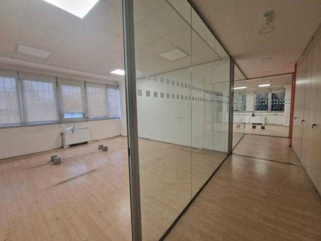 Immobile di 1920 m² con più di 5 locali in affitto a Rho - Foto 8