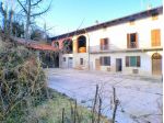 Gabiano vendesi rustico 11 vani 400 Mq