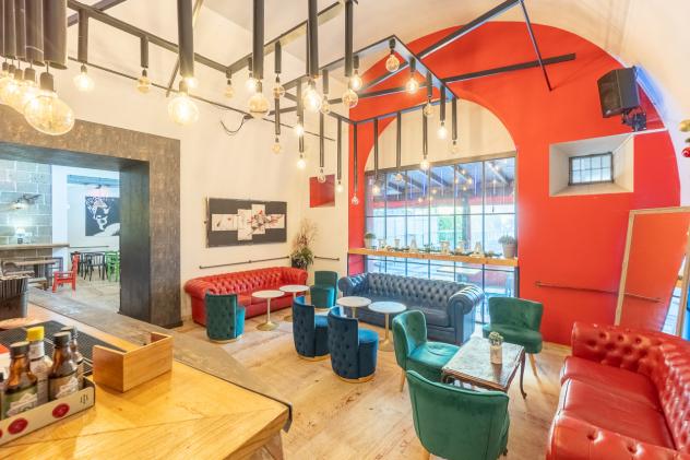 negozio in vendita a Guidonia Montecelio in zona Montecelio