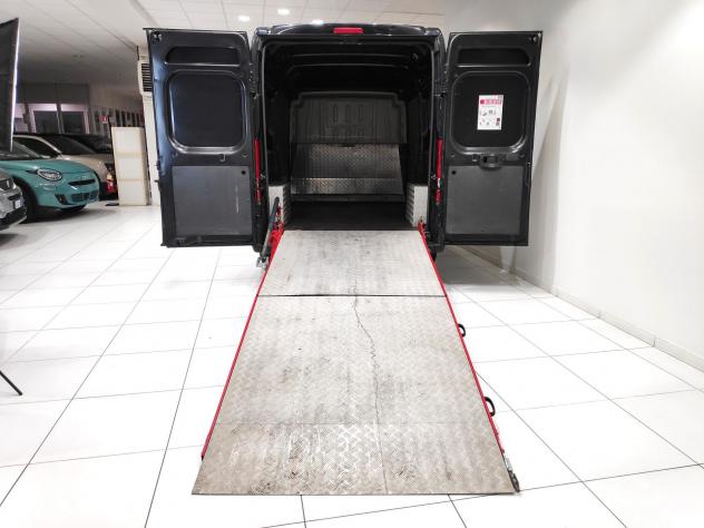 Peugeot Boxer Boxer 333 2.2 BlueHDi 165 S&S PM-TM*con PEDANA POSTERIORE INTERNA RIPIEGABILE*GARANTITA* - Foto 10