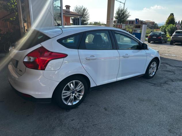 Ford Focus 1.6 TDCi 115 CV Titanium - Foto 6