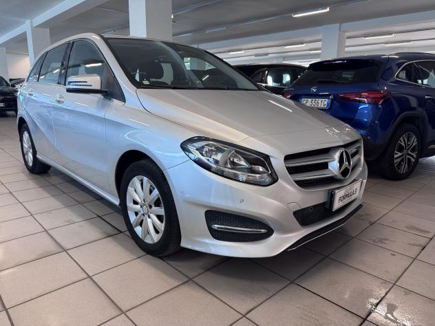 Mercedes-Benz Classe B B 180 d Automatic Sport - Foto 2