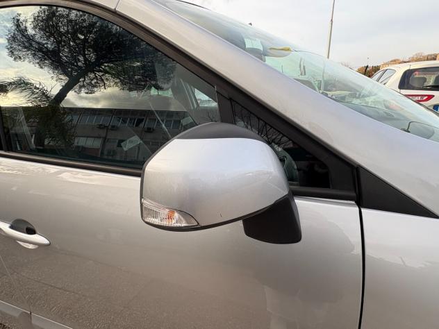 Renault Scenic XMod 1.5 dCi 110CV limited - Foto 9