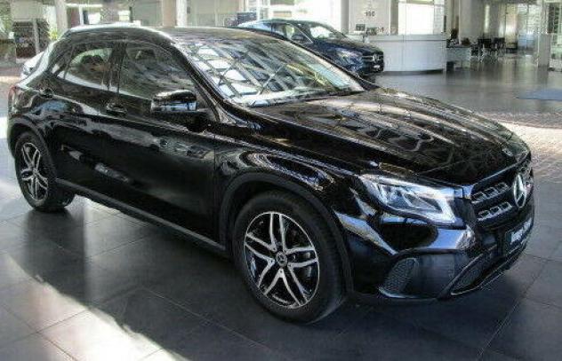 Mercedes-Benz GLA 200 d Sport VETTURA AZIENDALE KM CERTIFICATI