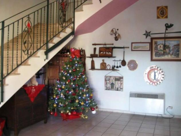 Immobile in asta di 193 m² in vendita a Lariano - Foto 2